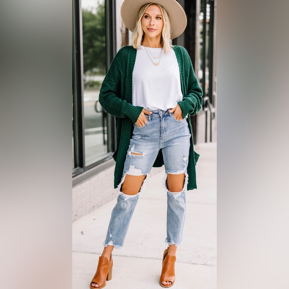 Ripped Mid Rise Ankle Jeans - Size 11